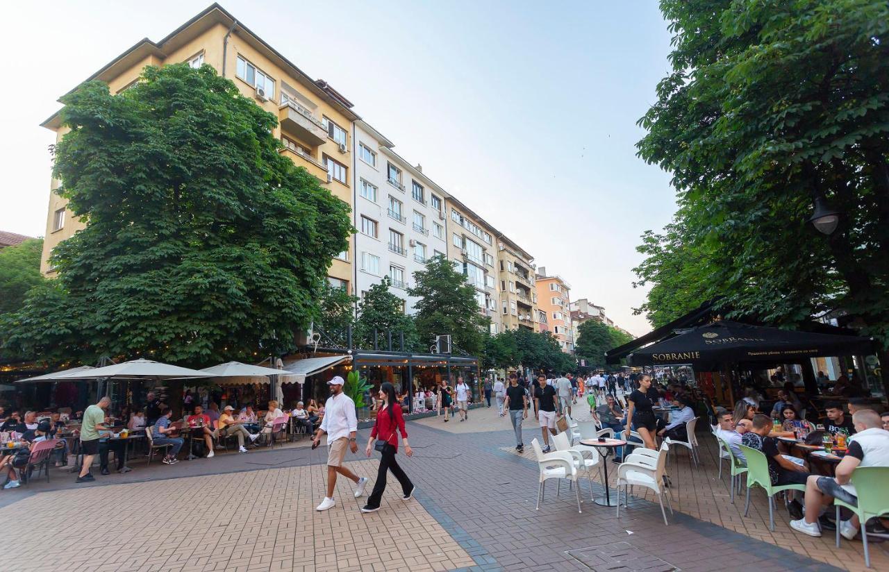 Central Vitosha Apartment Sofia Esterno foto