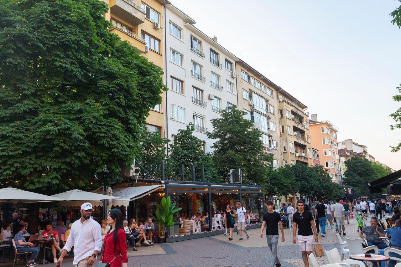 Central Vitosha Apartment Sofia Esterno foto