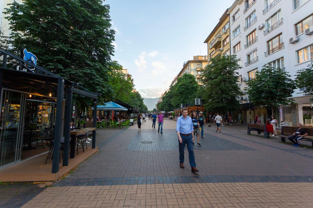 Central Vitosha Apartment Sofia Esterno foto
