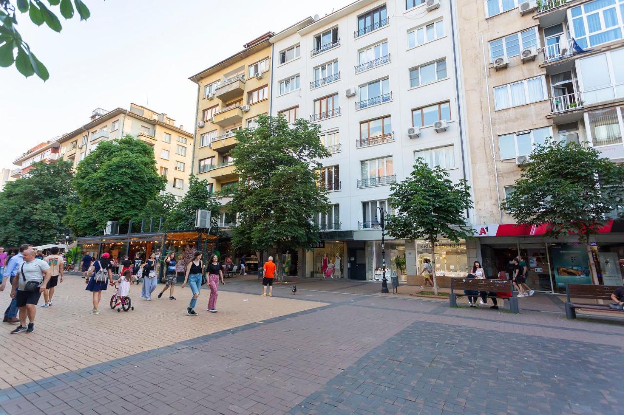 Central Vitosha Apartment Sofia Esterno foto